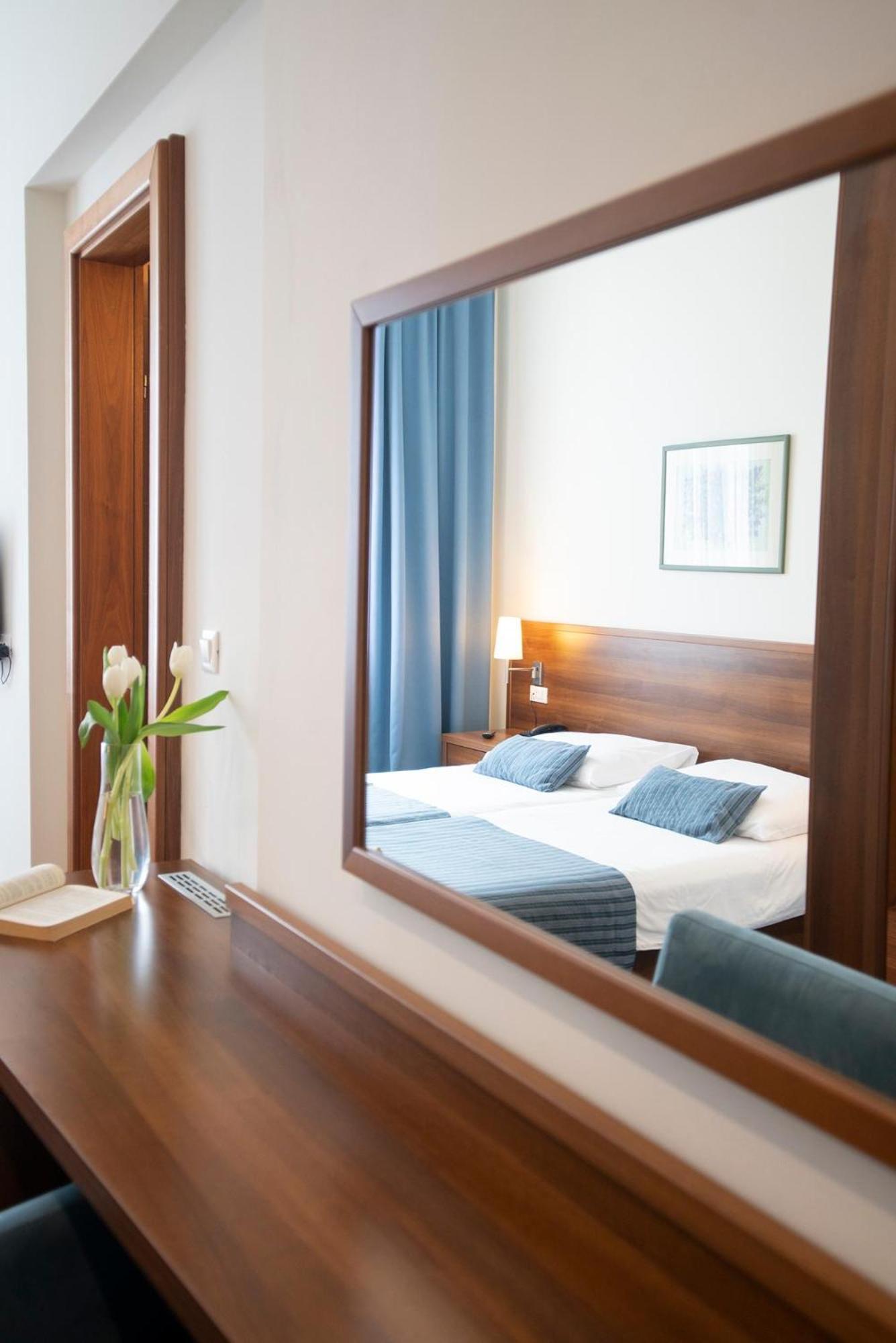 Aminess Vival Velaris Resort 수페타르 외부 사진