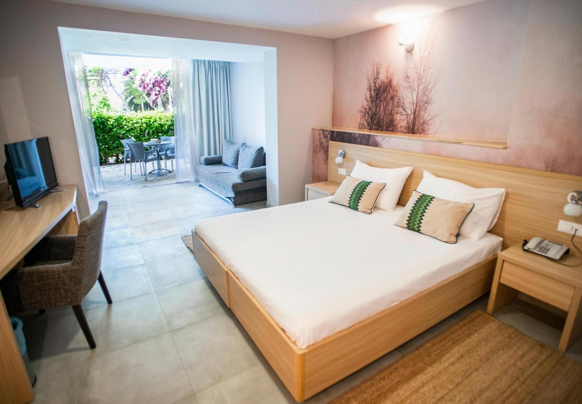 Aminess Vival Velaris Resort 수페타르 외부 사진